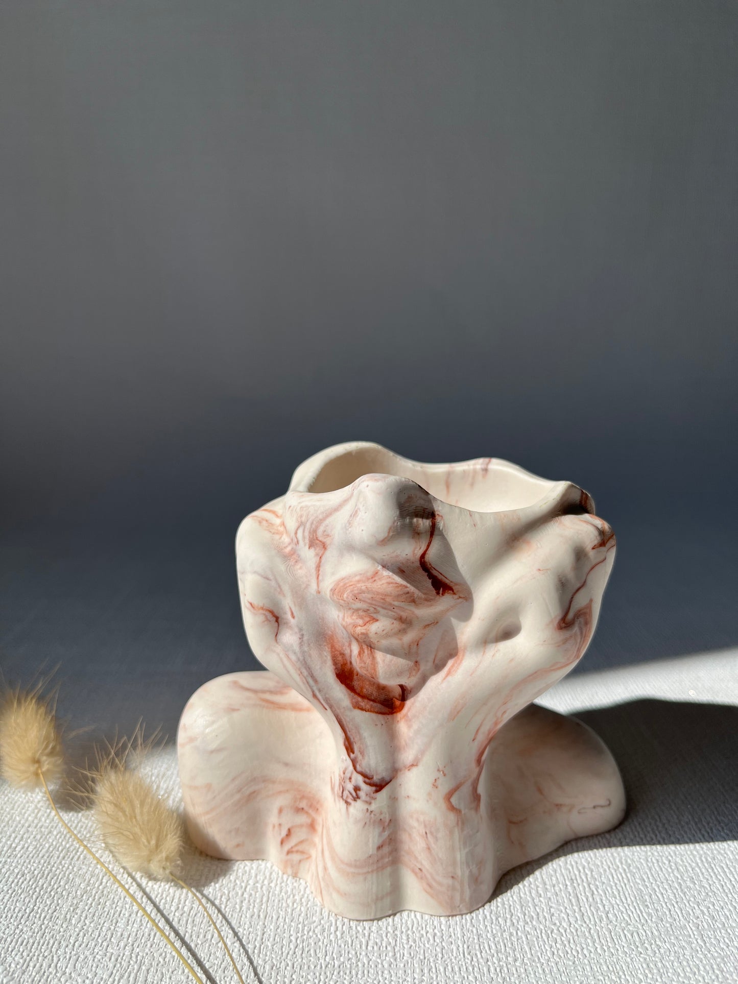 Statuette marbrée🗿 Petite sculpture décorative artisanale en Jesmonite