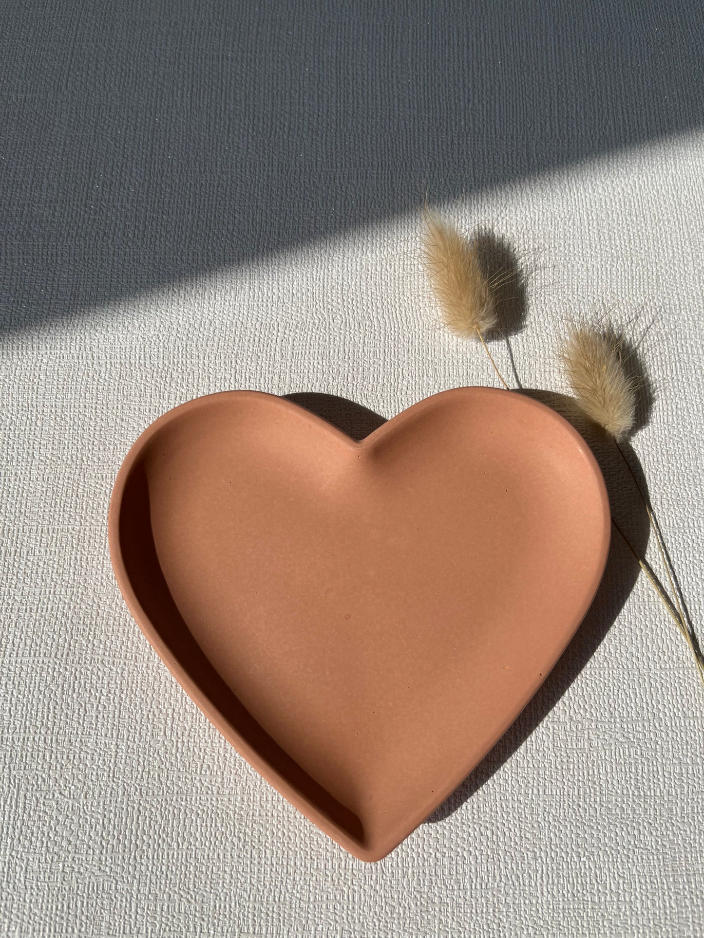 Cœur décoratif gourmand ❤️ Petit plateau décoratif en Jesmonite