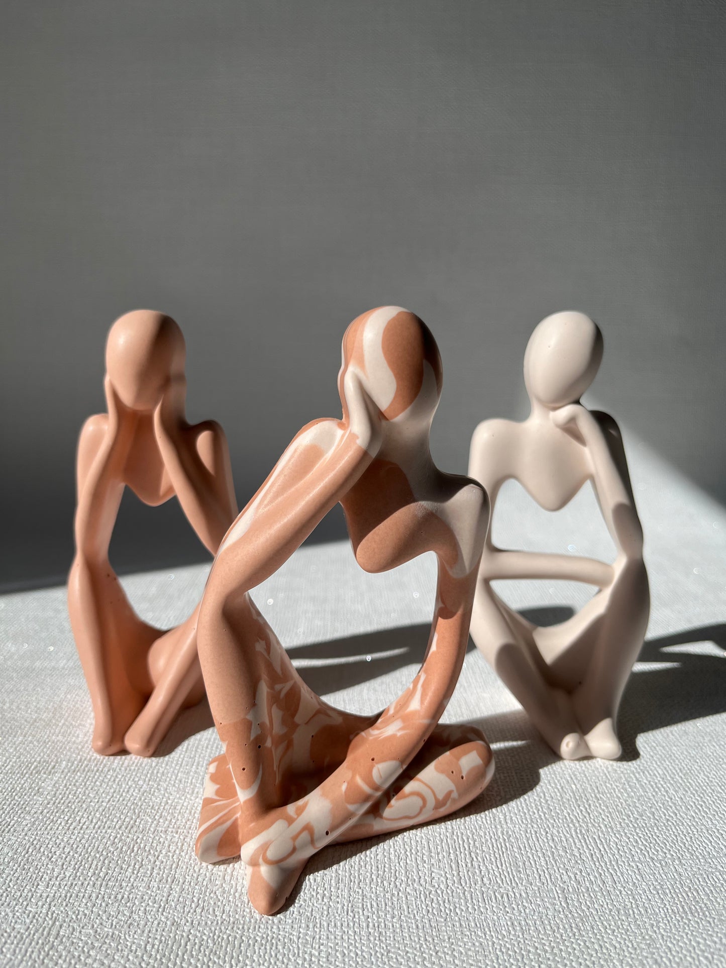 Trio Marbrées 🗿 Figurines décoratives artisanales en Jesmonite