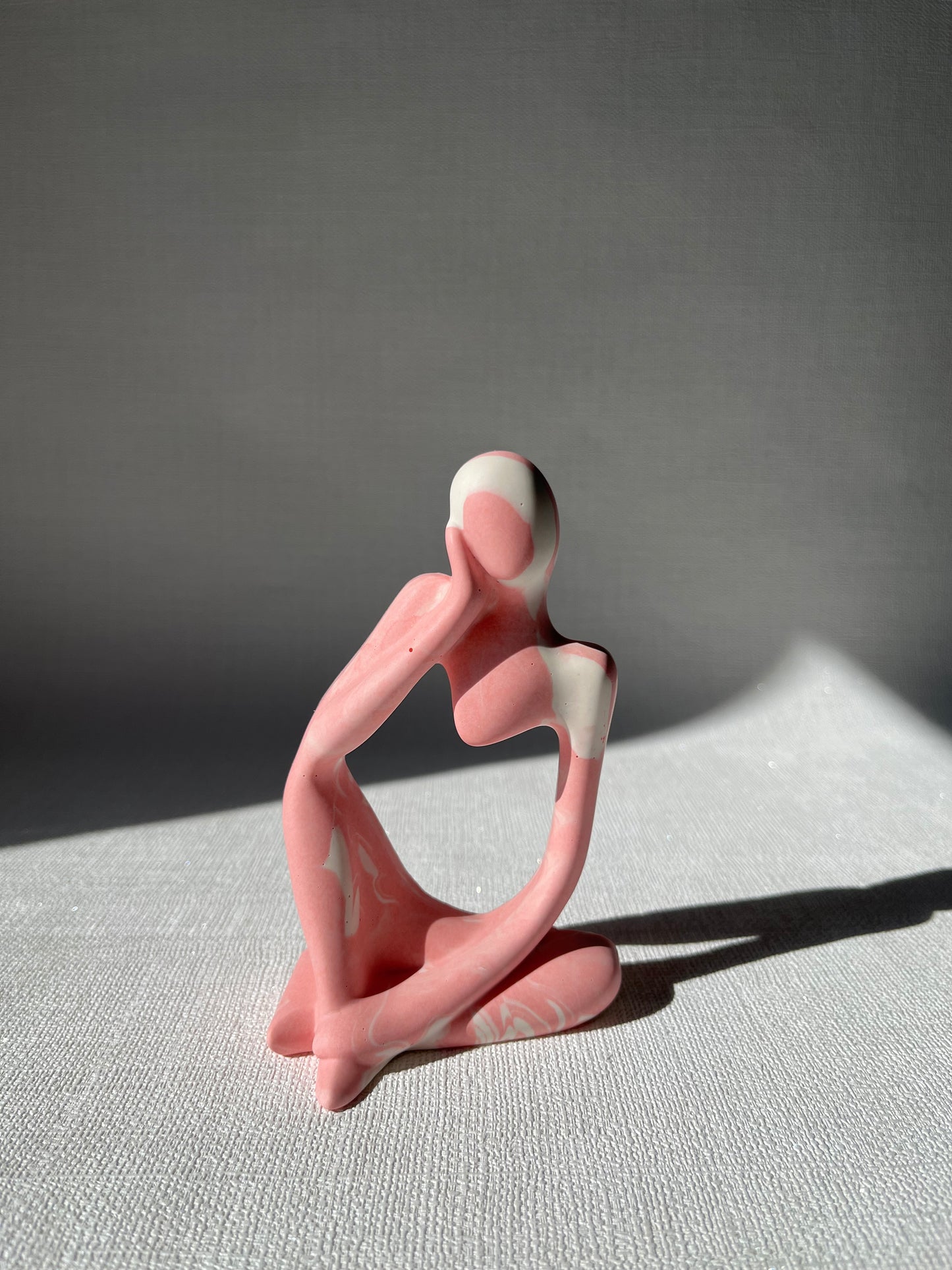 Trio Marbrées 🗿 Figurines décoratives artisanales en Jesmonite
